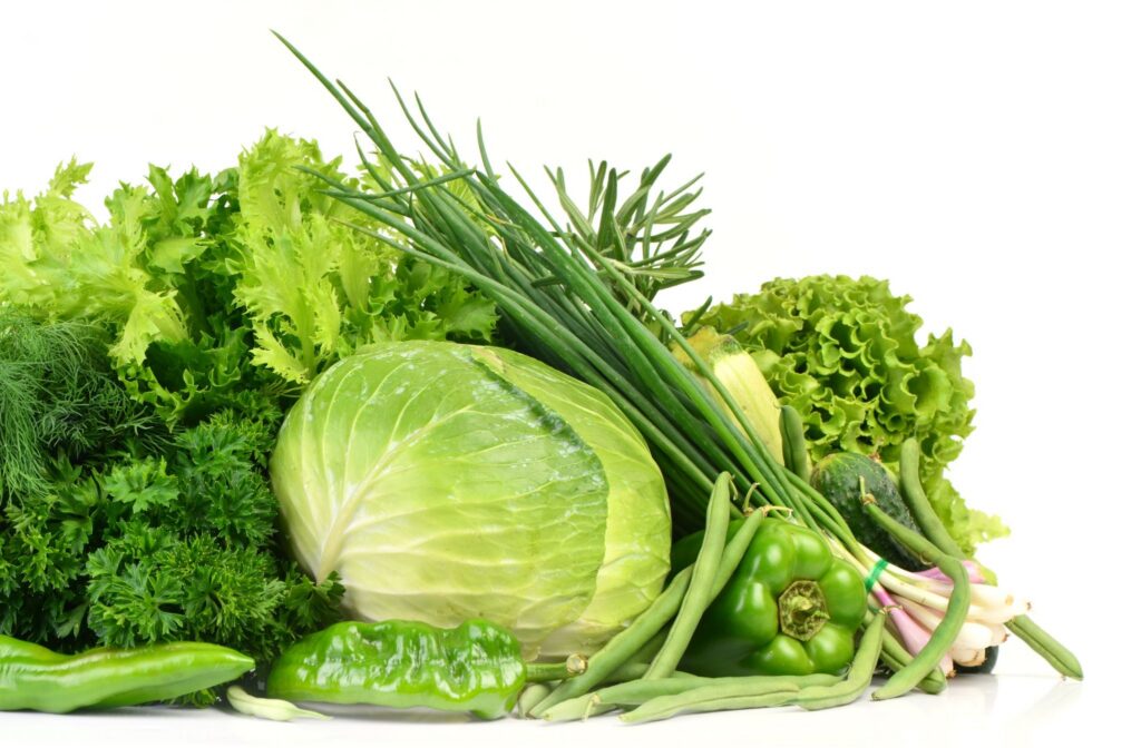  ผักอย่าง ผักโขม (Spinach) หรือคะน้า 